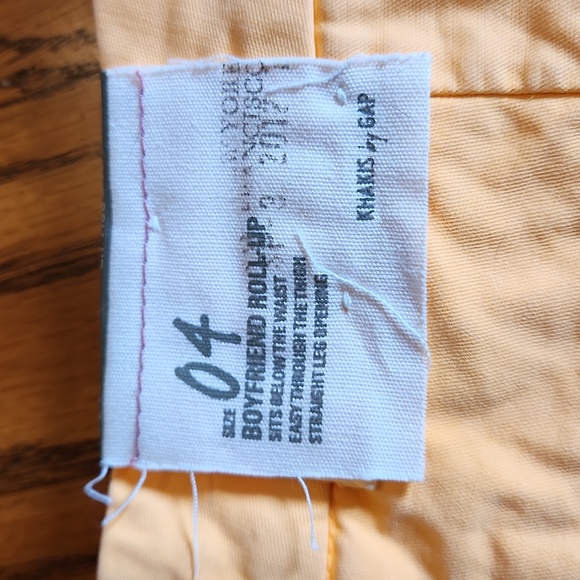 GAP Boyfriend Roll-Up Neon Dye Shorts - Picture 8 of 8